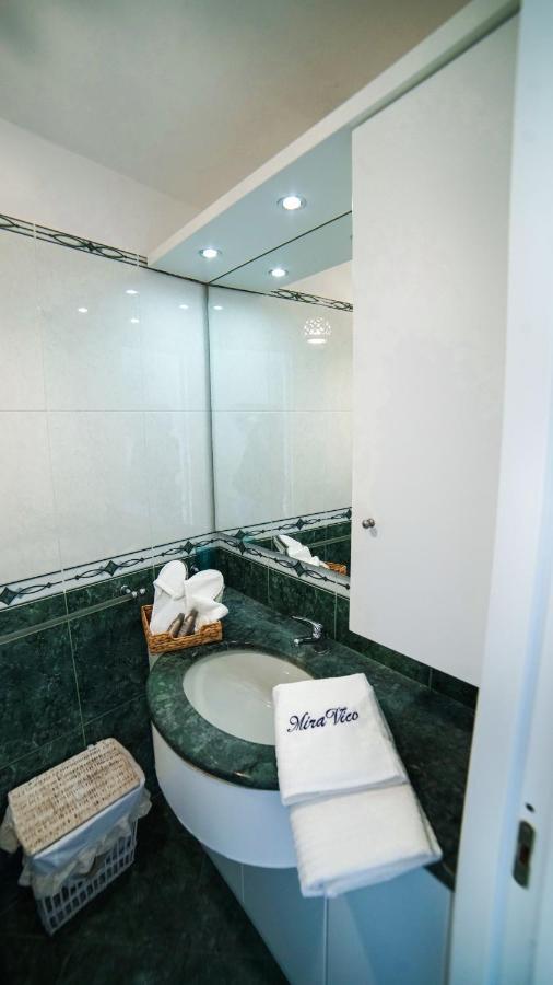 Mira Vico Apartments Віко-Екуенсе Екстер'єр фото