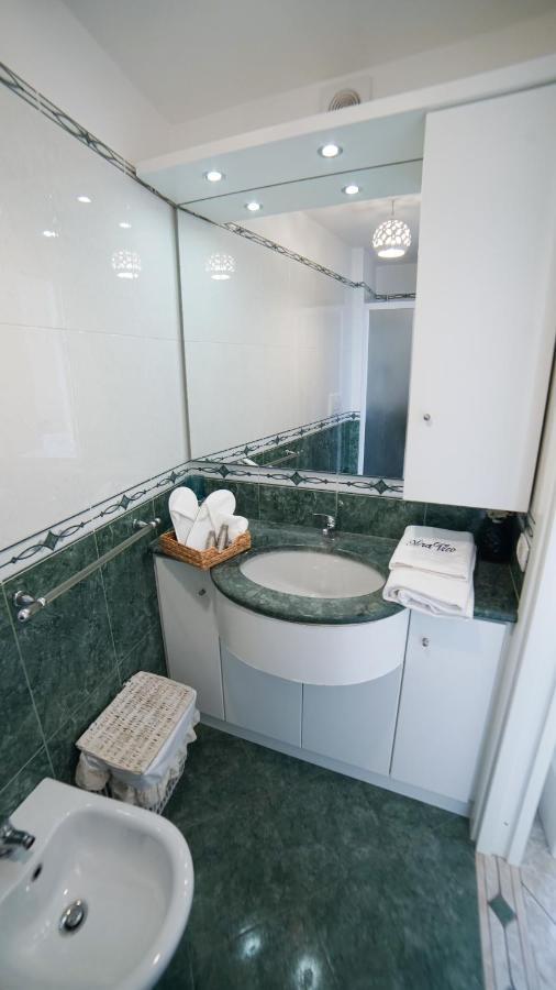 Mira Vico Apartments Віко-Екуенсе Екстер'єр фото