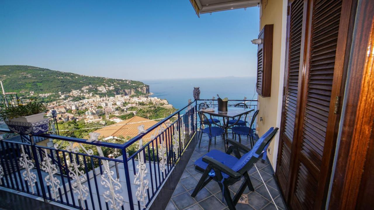 Mira Vico Apartments Віко-Екуенсе Екстер'єр фото